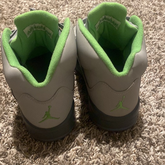I’m Selling Jordan 5’s Green Beans These came out in 2021 - Picture 3 of 4
